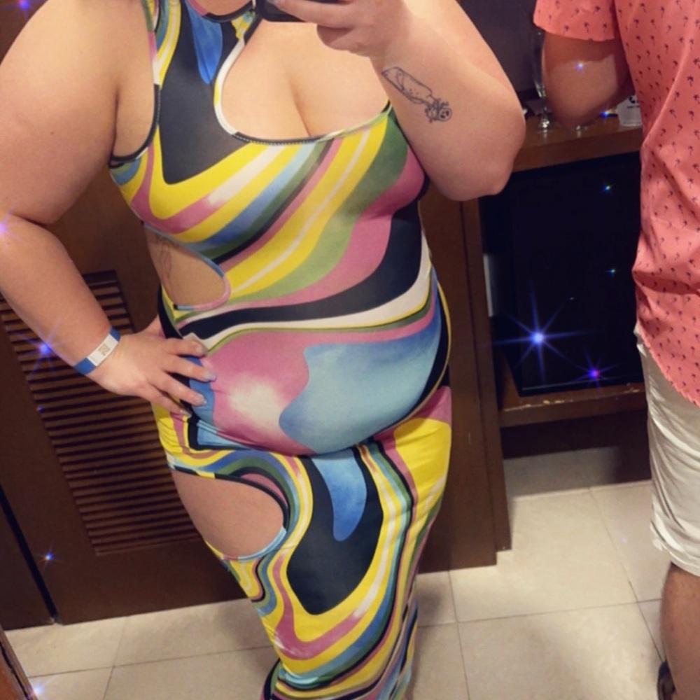 Colorful Abstract Maxi Dress - Picture 4 of 5